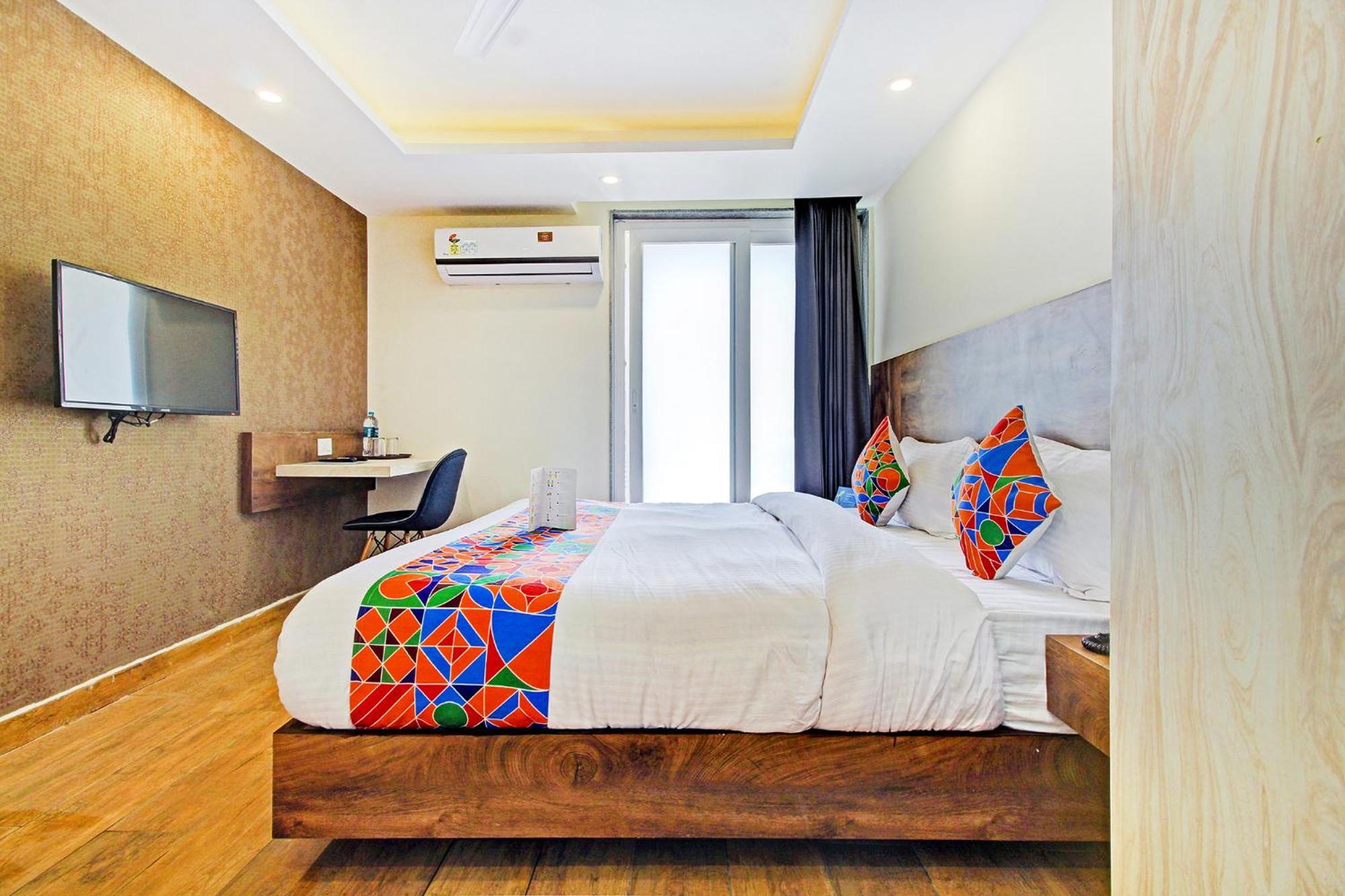 Fabhotel Soft Petals Gurgáon Kültér fotó